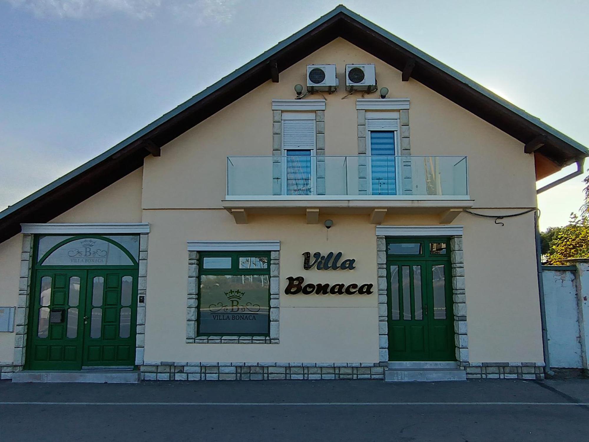 Villa Bonaca Vukovar Exteriör bild
